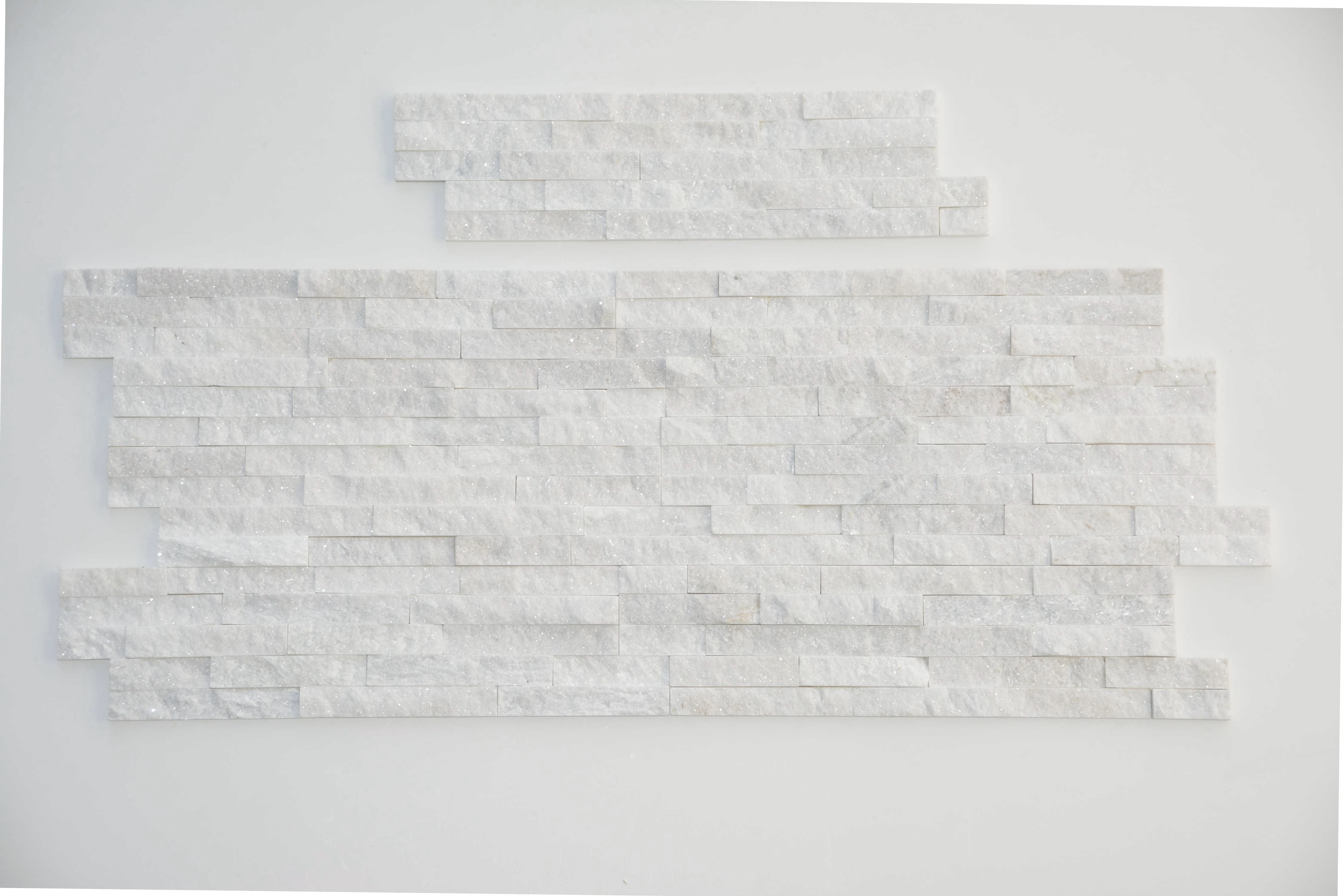 Quarzite bianco puro, 15x60 cm, 5 strisce di listelli